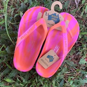 Aussie Soles Pink & Red Starfish Flip Flops